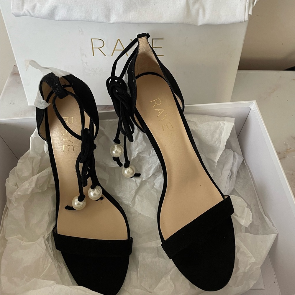 NWT Black pearl embellished heels - size 36.5